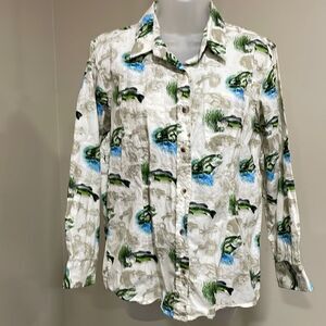 NWOT Cumberland Outfitters Bass Button Down Shirt. Size M medium 8/10